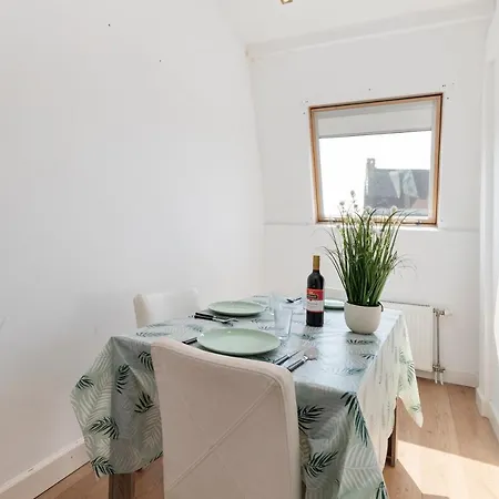 Apartment Penthouse Spacious With Canal View Amsterdam