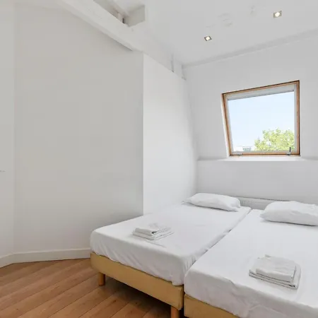 Apartment Penthouse Spacious With Canal View